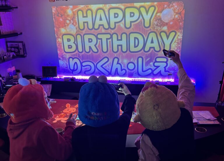 成人祝いに感動！マジックショー終盤の誕生日サプライズ体験