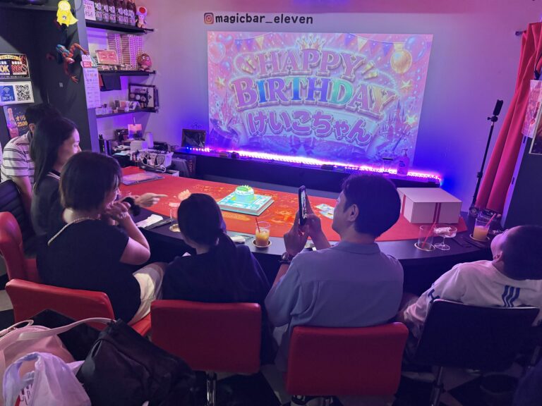 お孫さんと一緒にお祝い！けいこちゃんへ笑顔いっぱいの誕生日サプライズ