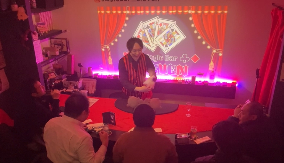 マジックバー 大阪・難波 デートにおすすめなバー